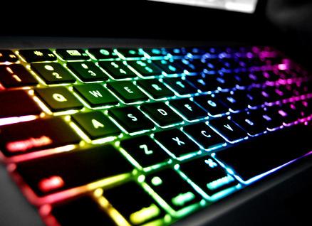 Apple запатентовала алфавит (пародия)